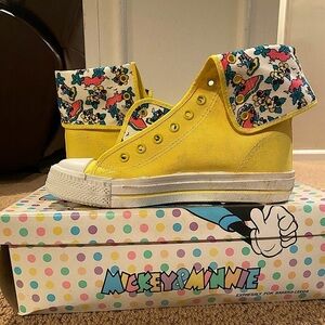 💥Mickey&Minnie Mouse Bakers Leeds X Converse Yellow Sneakers